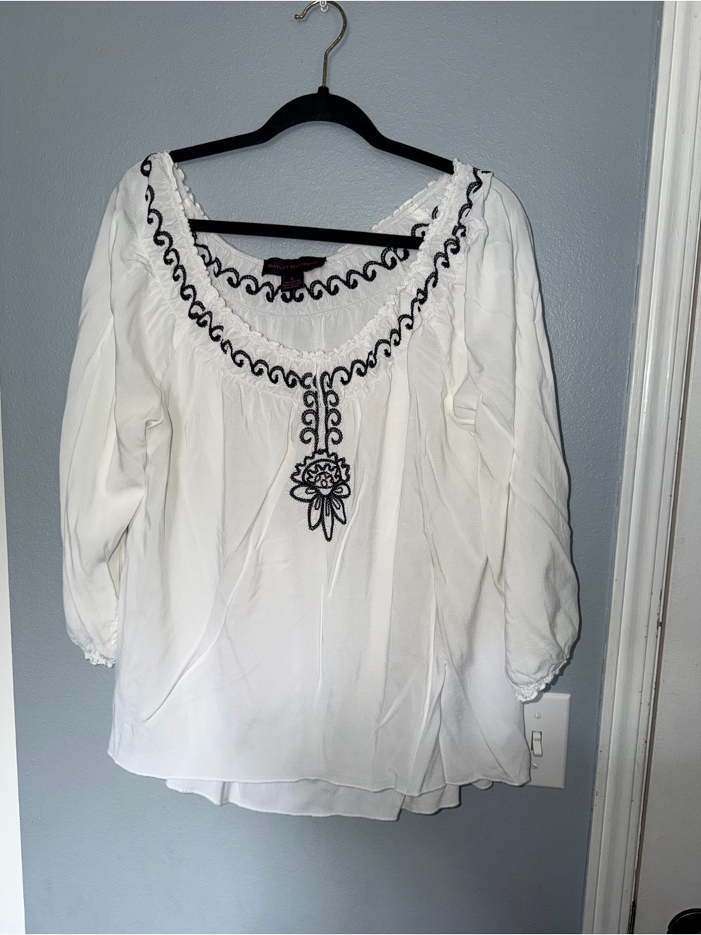White Embroidered Scoop-Neck Peasant Blouse
